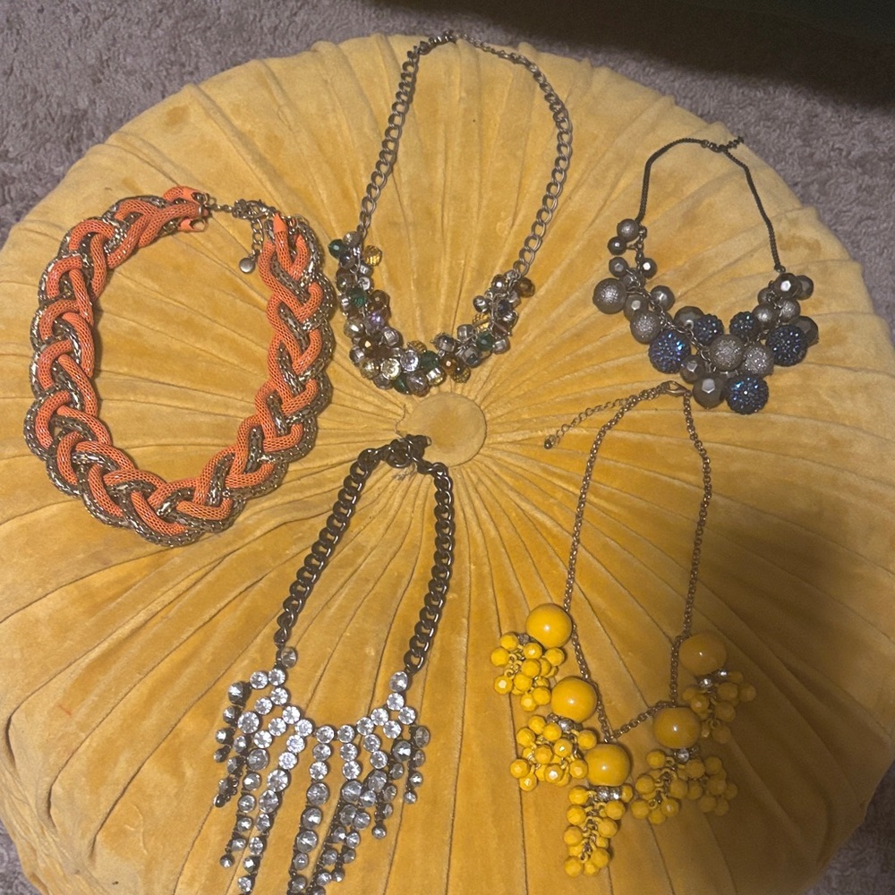 Elegant Multi-Color Statement Necklace Set